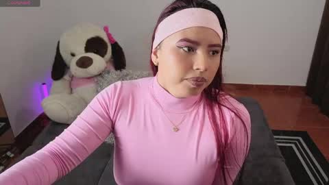 Snapshot of sweet_khristie chatting on 28, 4, 2026 KhristieJoin The Fan Club online show from 28, 4, 2026