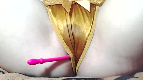 Snapshot of sweet_kitten25 chatting on 26, 5, 2026 Kitten online show from 26, 5, 2026
