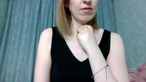 Snapshot of sweet_lilbunny chatting on 13, 2, 2026 sweet_lilbunny online show from 13, 2, 2026