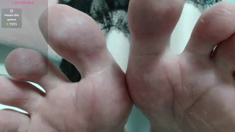 sweet_lilbunny online show from 17, 7, 2026