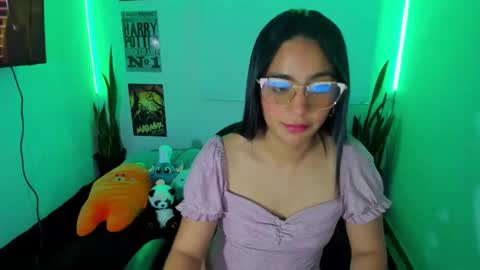 Lina online show from 10, 3, 2026