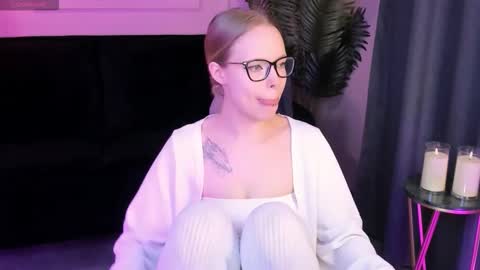 Lucy online show from 23, 2, 2026