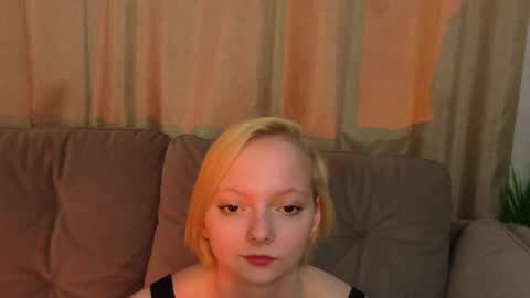 Snapshot of sweet_lynx chatting on 15, 4, 2026 Lana online show from 15, 4, 2026