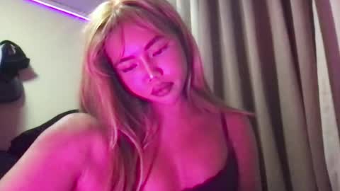 Snapshot of sweet_maleia69 chatting on 15, 6, 2026 Maleia online show from 15, 6, 2026