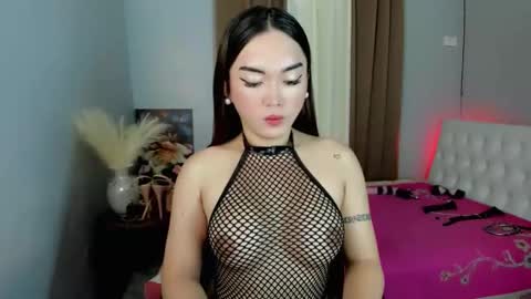 sweet_marie21 online show from 25, 4, 2026
