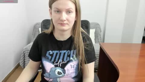 Snapshot of sweet_melody_of_ur_heart chatting on 24, 2, 2026 Mila online show from 24, 2, 2026