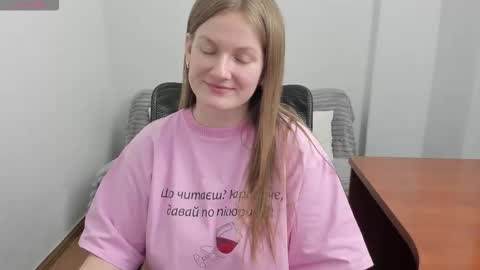 Snapshot of sweet_melody_of_ur_heart chatting on 24, 2, 2026 Mila online show from 24, 2, 2026