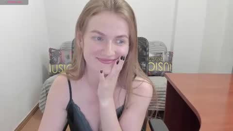 Mila online show from 22, 6, 2026