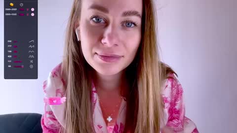 Mia online show from 9, 3, 2025