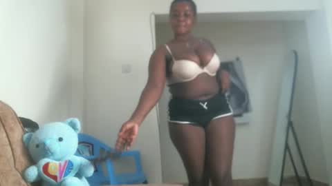 sweet_moh8 online show from 6, 11, 2025