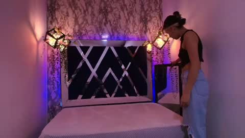  Daniela  online show from 28, 4, 2026