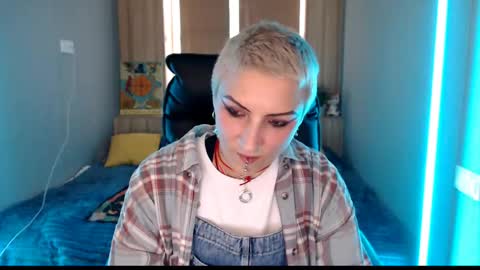 Snapshot of sweet_n_strong chatting on 4, 6, 2026 sweet_n_strong online show from 4, 6, 2026
