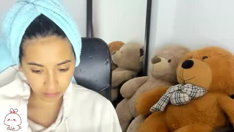 Nhaomy online show from 15, 9, 2025