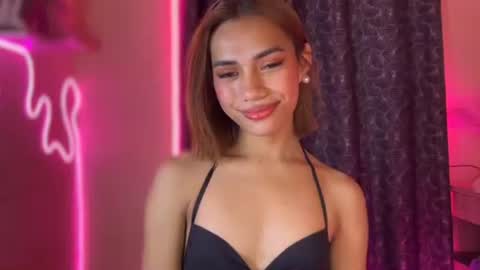 sweet_nikki03 online show from 7, 10, 2025