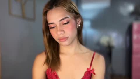sweet_nikki03 online show from 27, 7, 2026