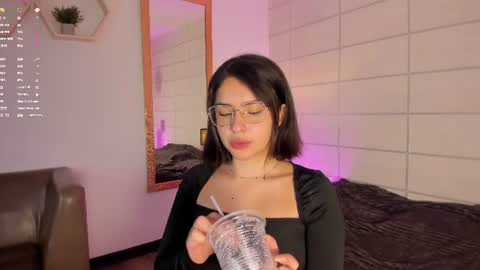 Sweet online show from 23, 6, 2026