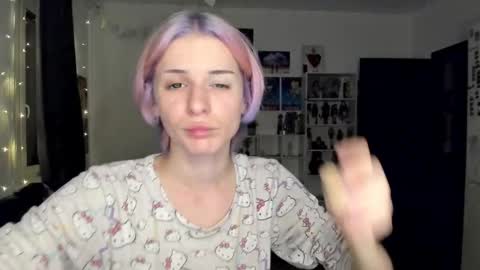 Snapshot of sweet_peach__ chatting on 22, 10, 2025 kira online show from 22, 10, 2025