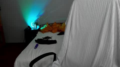 Snapshot of sweet_possum chatting on 19, 9, 2025 Tasya online show from 19, 9, 2025