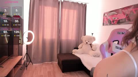 Ashley online show from 8, 2, 2025