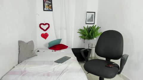 sweet_rose72 online show from 16, 5, 2026