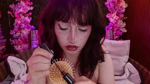 Snapshot of sweet_roxanee chatting on 14, 12, 2025 Roxanee online show from 14, 12, 2025