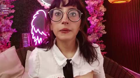 Snapshot of sweet_roxanee chatting on 15, 1, 2026 Roxanee online show from 15, 1, 2026