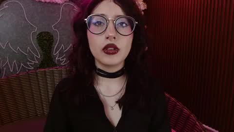 Roxanee online show from 28, 4, 2026