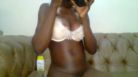 Snapshot of sweet_sharon01 chatting on 22, 6, 2026 Sharon online show from 22, 6, 2026