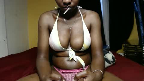 ellanah Tracie online show from 6, 3, 2025