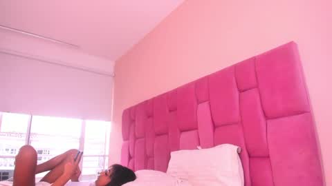 sweet_stacie online show from 5, 3, 2025