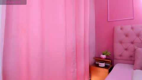 Snapshot of sweet_starxx chatting on 16, 2, 2025 Yeileen online show from 16, 2, 2025