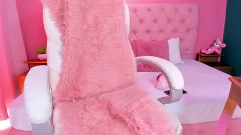 Snapshot of sweet_starxx chatting on 18, 2, 2025 Yeileen online show from 18, 2, 2025