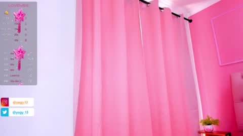 Snapshot of sweet_starxx chatting on 5, 3, 2025 Yeileen online show from 5, 3, 2025