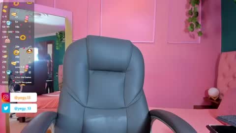 Snapshot of sweet_starxx chatting on 6, 5, 2026 Yeileen online show from 6, 5, 2026