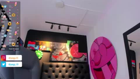Snapshot of sweet_starxx chatting on 8, 7, 2026 Yeileen online show from 8, 7, 2026