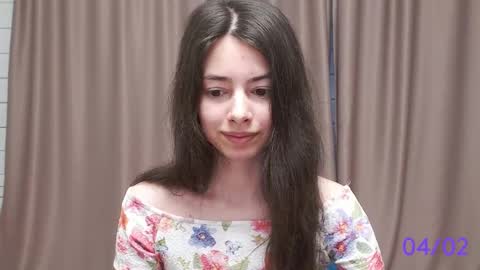 Snapshot of sweet_sweet_angel chatting on 4, 2, 2025 Angel online show from 4, 2, 2025