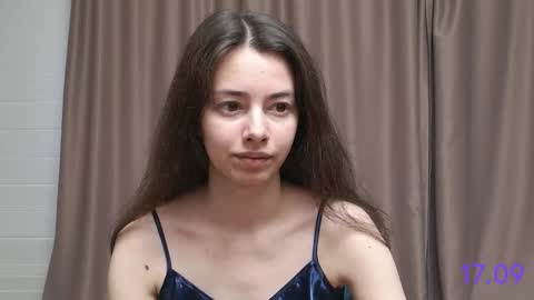 Snapshot of sweet_sweet_angel chatting on 17, 9, 2025 Angel online show from 17, 9, 2025