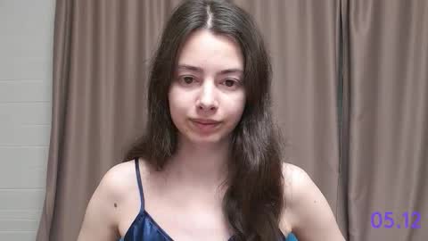 Snapshot of sweet_sweet_angel chatting on 5, 12, 2025 Angel online show from 5, 12, 2025