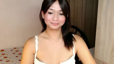Snapshot of sweet_tenshi chatting on 20, 5, 2026 tenshi online show from 20, 5, 2026