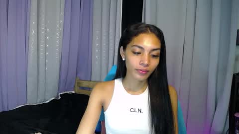 Snapshot of sweet_trishaxx chatting on 28, 2, 2025 Trisha online show from 28, 2, 2025