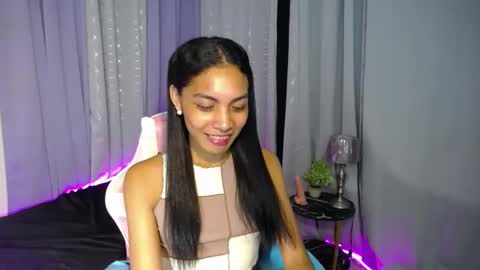 Snapshot of sweet_trishaxx chatting on 8, 3, 2025 Trisha online show from 8, 3, 2025