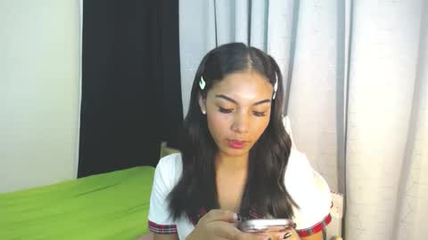 Snapshot of sweet_trishaxx chatting on 22, 9, 2025 Trisha online show from 22, 9, 2025