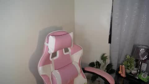 Snapshot of sweet_trishaxx chatting on 5, 12, 2025 Trisha online show from 5, 12, 2025