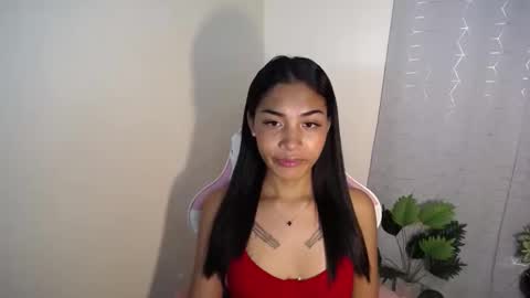 Snapshot of sweet_trishaxx chatting on 13, 12, 2025 Trisha online show from 13, 12, 2025