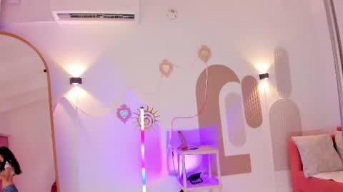 Valentine online show from 19, 7, 2026