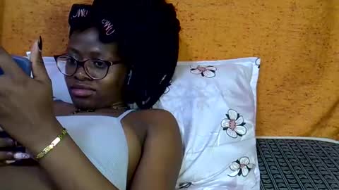 sweet_zarah online show from 18, 4, 2026