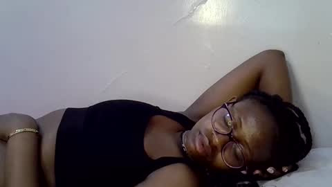 sweet_zarah online show from 21, 4, 2026