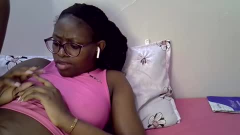 sweet_zarah online show from 21, 4, 2026