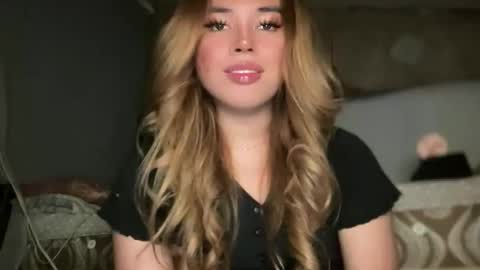 Snapshot of sweetalexa19 chatting on 3, 6, 2026 alexa your one and only queen online show from 3, 6, 2026