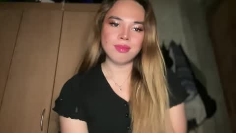 Snapshot of sweetalexa19 chatting on 4, 6, 2026 alexa your one and only queen online show from 4, 6, 2026